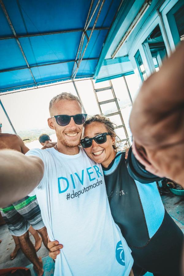 Dpm Koh Tao Diving Hotel & Bar Buitenkant foto